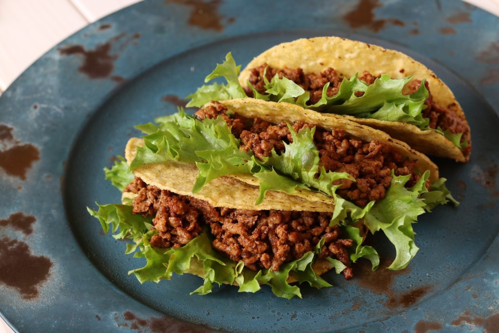 Wondering what to do with that pound of ground beef? Look no further than these 30 simple ground beef recipes. Simplify meal planning and stretch your grocery budget with these easy and quick ground beef recipes!