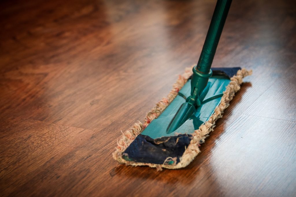 If you don't know what to do if you don't have time to clean your house, check out this list of over 50 10 minute chores you can do when you're busy.