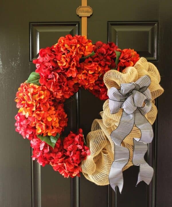 25 DIY Fall Wreath Tutorials to Embellish Your Front Door