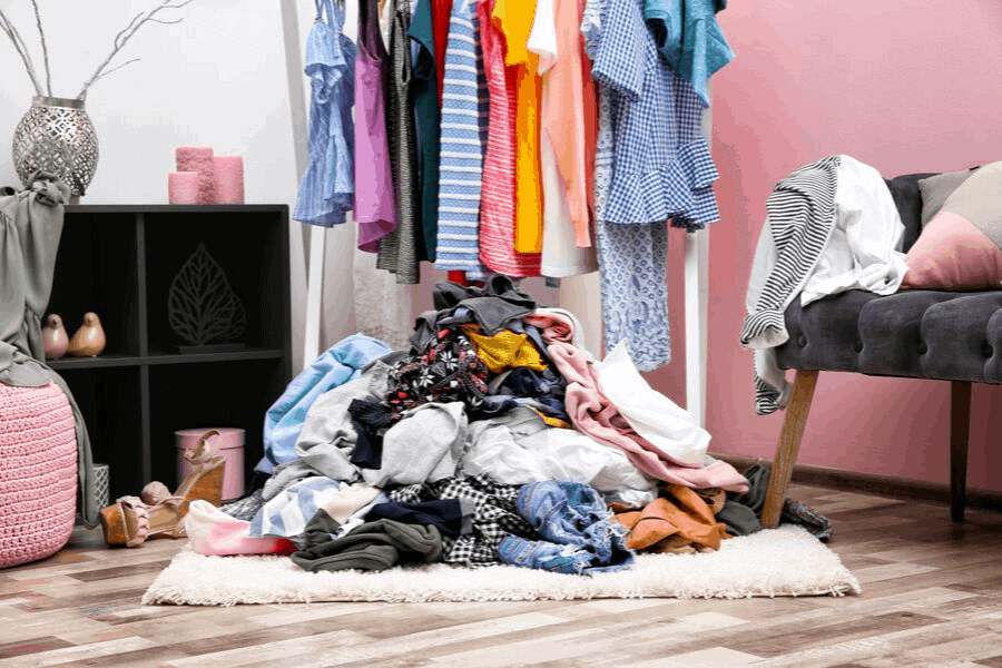 Drowning in clutter? Here's the secret to keeping your house clean ALL the time. It's the magical habit that will take your home from messy to sparkling.