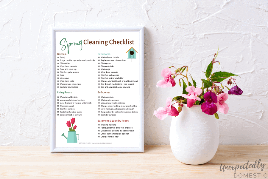 A simple spring cleaning checklist! How to plan your spring cleaning, plus a free printable checklist to tackle your spring cleaning the easy way!