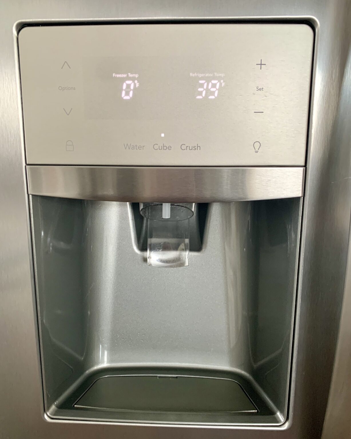 How to Keep Your Fridge Smelling Fresh Naturally (10 easy tricks!)