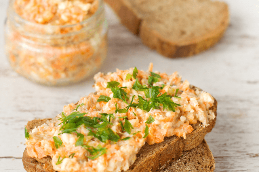 Easy and healthy canned salmon recipes! These quick and easy recipes using canned salmon make quick and easy lunch ideas, a healthy snack, or light dinner.