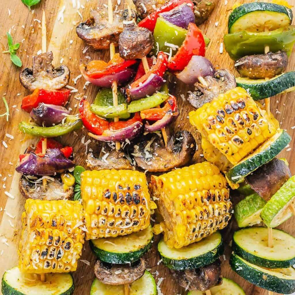 10 Super Easy Veggie Kabobs on the Grill (best vegetarian skewers!)