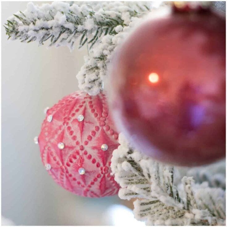 Image for Easy Custom Painted Ornaments