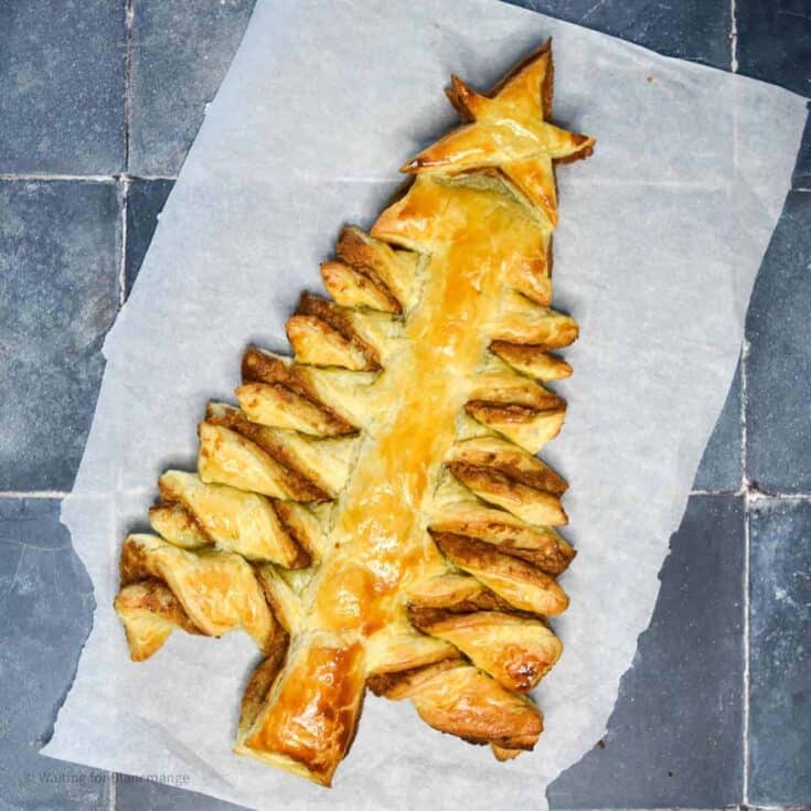 Image for Biscoff Puff Pastry Christmas Tree