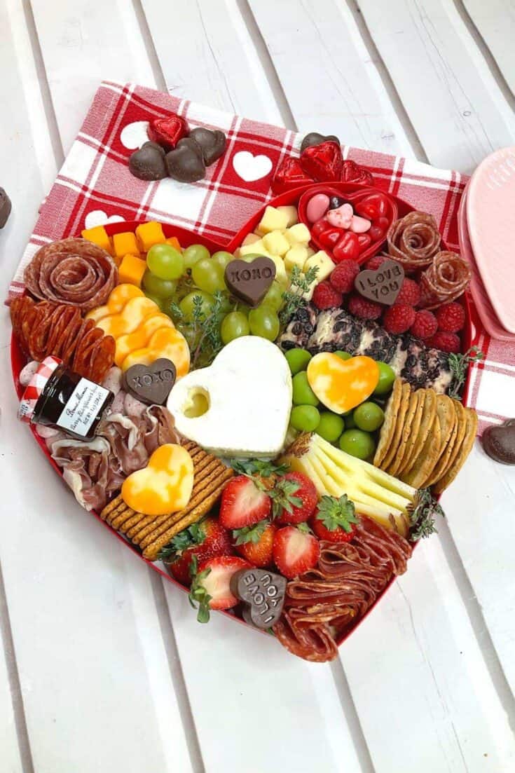 Image for Charcuterie Heart Box