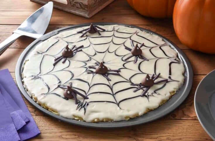 Image for Spiderweb Cookie Pizza with Spooky Spiderwebs