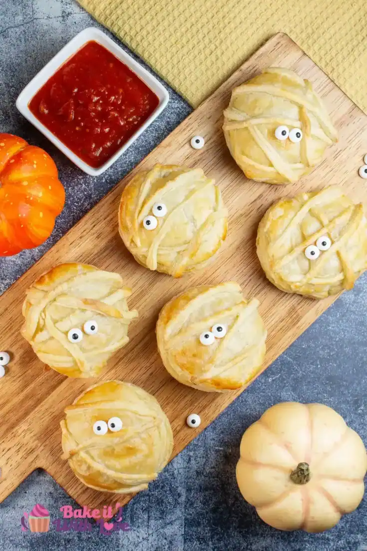 Image for Cheese & Pepperoni Mummies